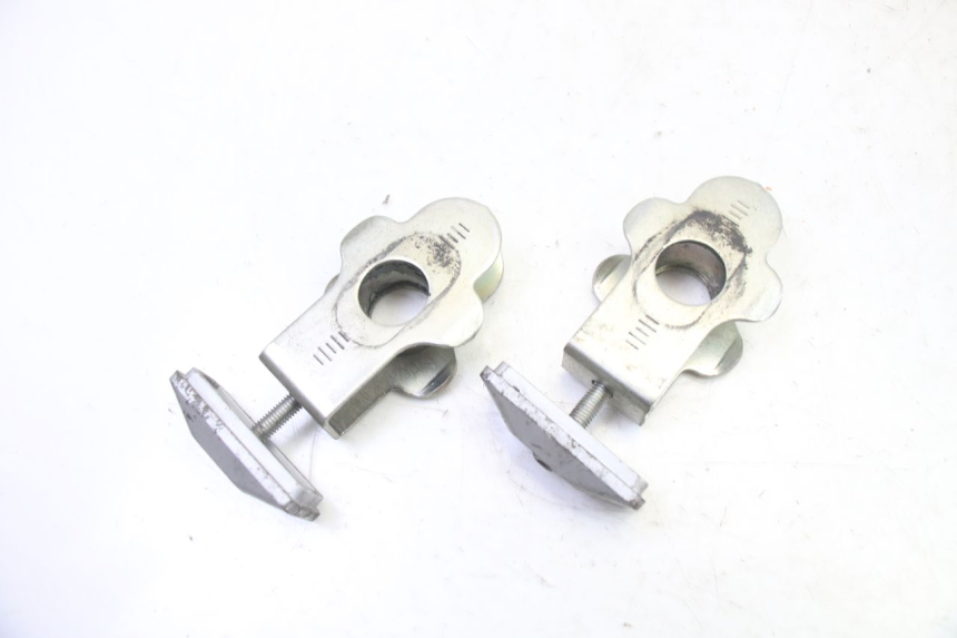 photo de TENDICATENA SUZUKI GSR 750 (2011 - 2017) - Dettaglio del componente