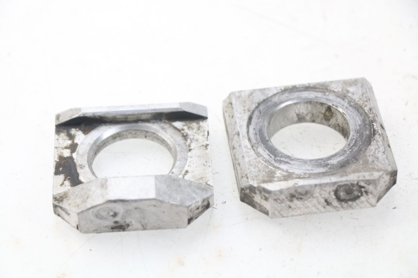 photo de Tenditore catena SUZUKI GSX-R GSXR 600 (2001 - 2003) - Zoom sullo stato d'uso