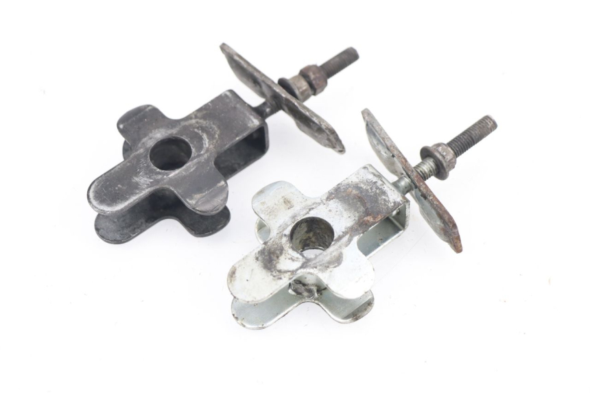 photo de Tenditore catena SUZUKI GSXF GSX F 600 (1988 - 1997) - Zoom sullo stato d'uso