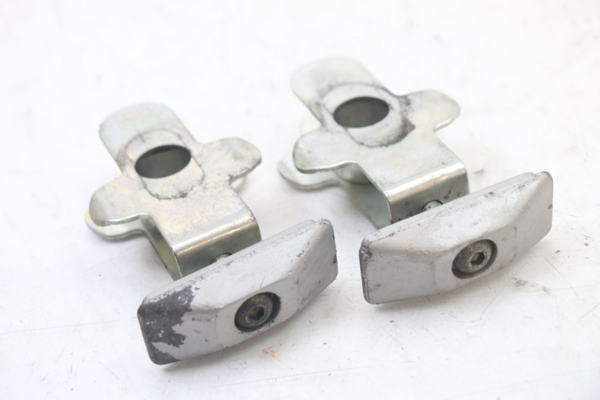 photo de Tenditore catena SUZUKI GSX F GSXF 650 (2007 - 2015) - Dettaglio del componente