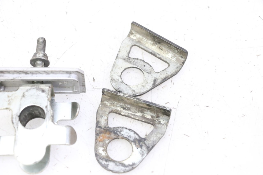 photo de Tenditore catena SUZUKI SV S 650 (2003 - 2009) - Dettaglio del componente