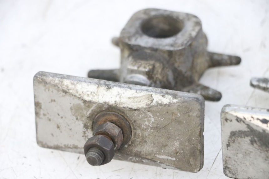 photo de TENDICATENA YAMAHA FZS FAZER 600 (2001 - 2003) - Stato della superficie e materiale