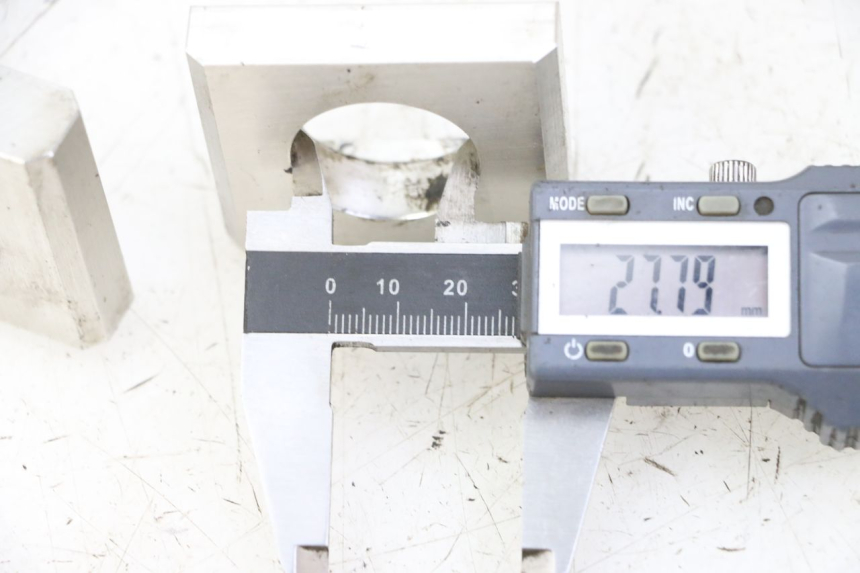 photo de TENDICATENA YAMAHA YP T-MAX TMAX 530 (2017 - 2020) - Dettaglio del componente