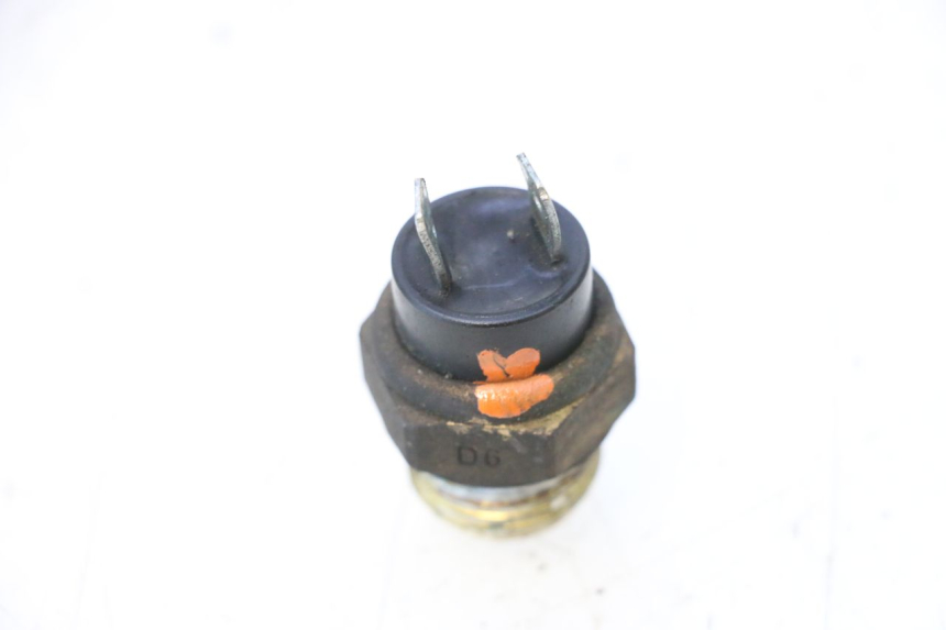 photo de Termostato PEUGEOT SATELIS COMPRESSOR K15 125 (2006 - 2009) - Zoom sullo stato d'uso