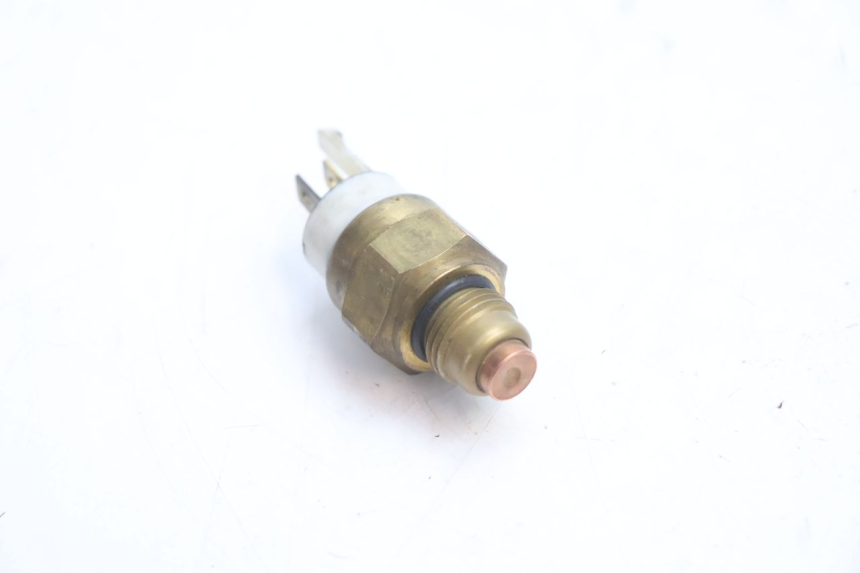 photo de Termostato KAWASAKI ZX-6R ZX6R 600 (2000 - 2002) - Zoom sullo stato d'uso