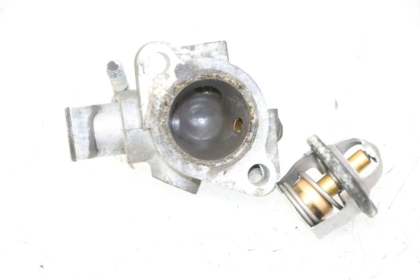 photo de THERMOSTAT SUZUKI BURGMAN 125 (2007 - 2014) - Altra angolazione