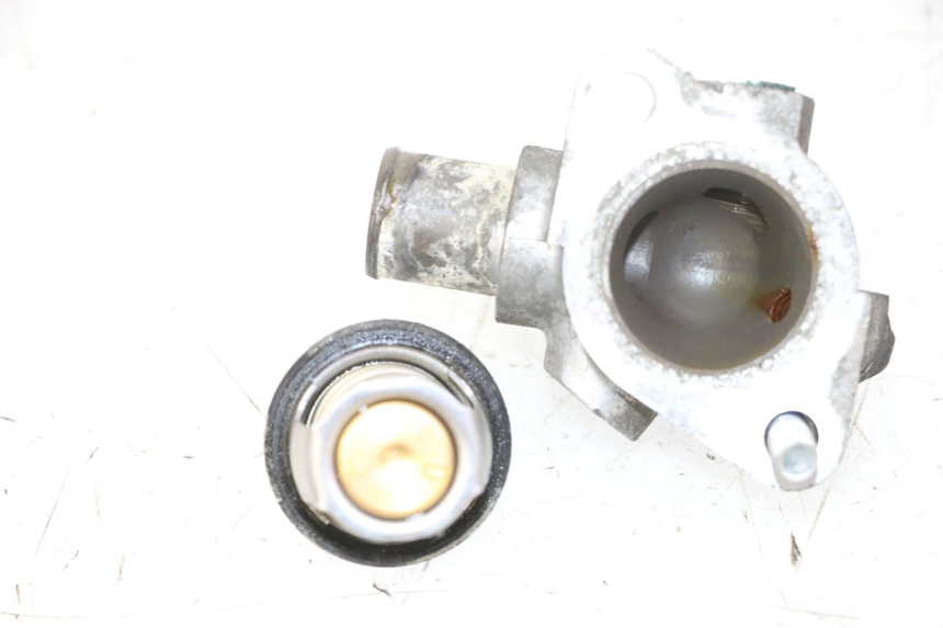 photo de THERMOSTAT SUZUKI BURGMAN 125 (2007 - 2014) - Dettaglio del componente