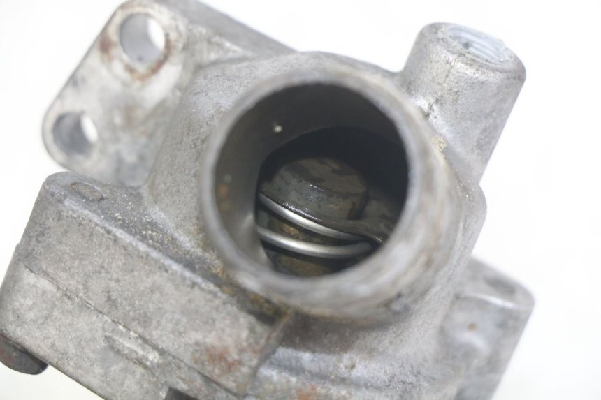 photo de THERMOSTAT HONDA CBR F SC25 1000 (1989 - 1992) - Zoom sullo stato d'uso