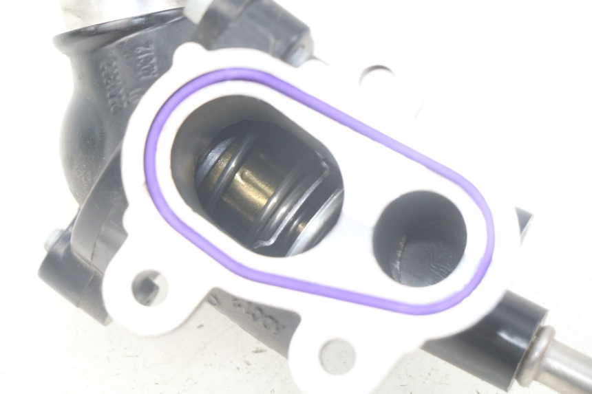 photo de Termostato BMW F GS K81 850 (2018 - 2023) - Zoom sullo stato d'uso