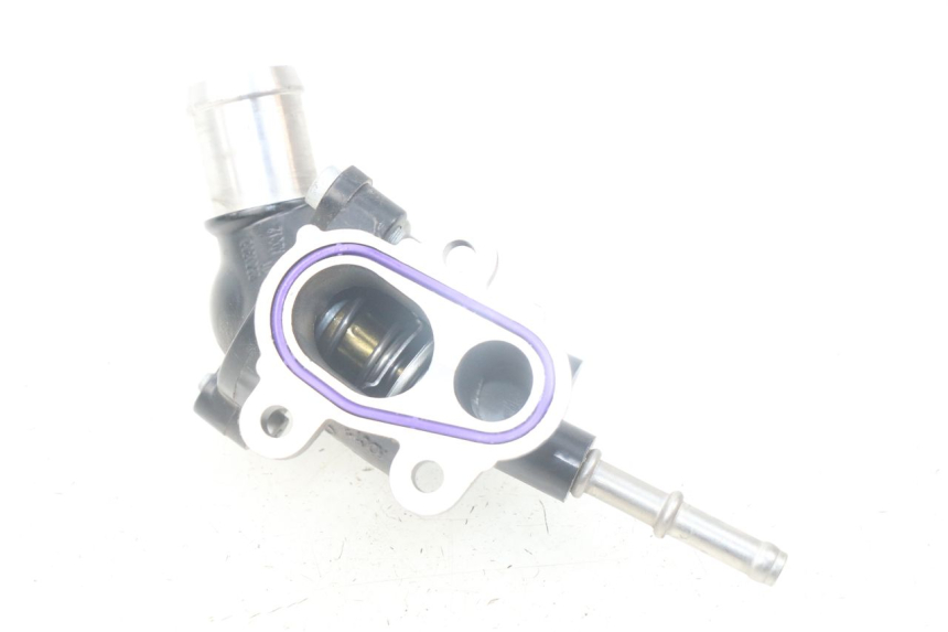 photo de Termostato BMW F GS K81 850 (2018 - 2023) - Altra angolazione