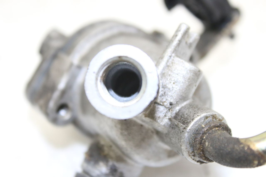 photo de THERMOSTAT HONDA FES S-WING SWING ABS 125 (2007 - 2015) - Zoom sullo stato d'uso