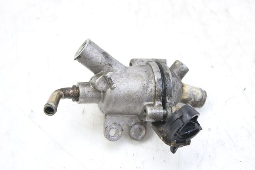 photo de THERMOSTAT HONDA FES S-WING SWING ABS 125 (2007 - 2015) - Altra angolazione