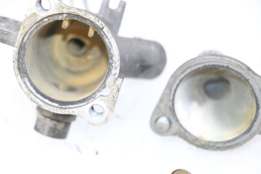 photo de THERMOSTAT HONDA FES S-WING SWING ABS 125 (2007 - 2015) - Altra angolazione