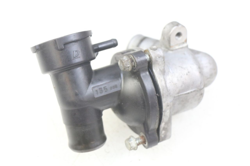 photo de THERMOSTAT YAMAHA FJR ABS 1300 (2006 - 2012) - Primo piano tecnico
