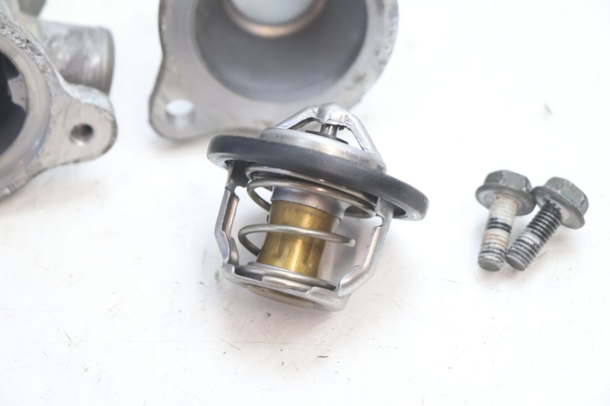 photo de Termostato SUZUKI SV S 650 (2003 - 2009) - Altra angolazione