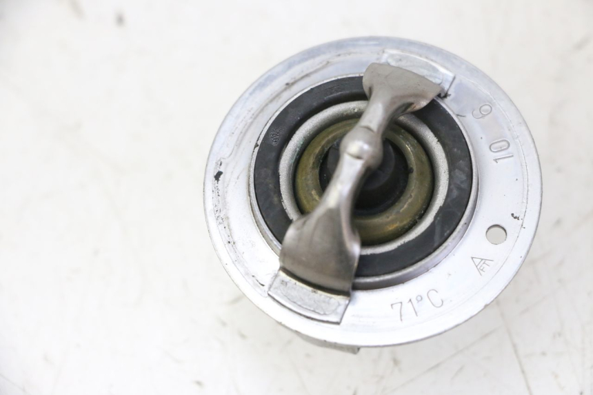 photo de TERMOSTATO  YAMAHA XJ6 600 (2008 - 2016) - Dettaglio del componente