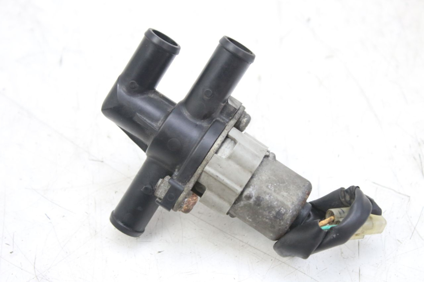photo de THERMOSTAT YAMAHA YZF R1 1000 (2007 - 2008) - Zoom sullo stato d'uso
