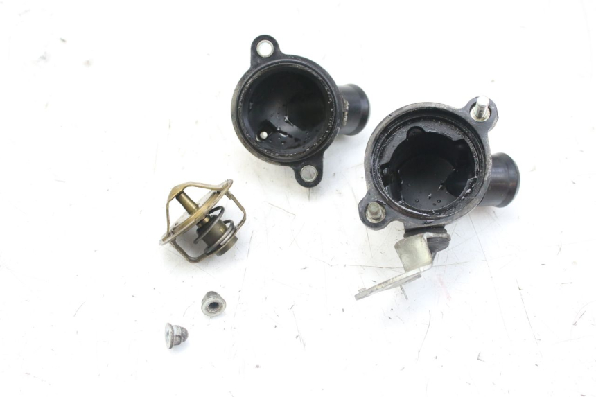 photo de THERMOSTAT YAMAHA YZF R1 1000 (2007 - 2008) - Altra angolazione