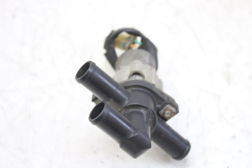 photo de THERMOSTAT YAMAHA YZF R1 1000 (2007 - 2008) - Stato della superficie e materiale