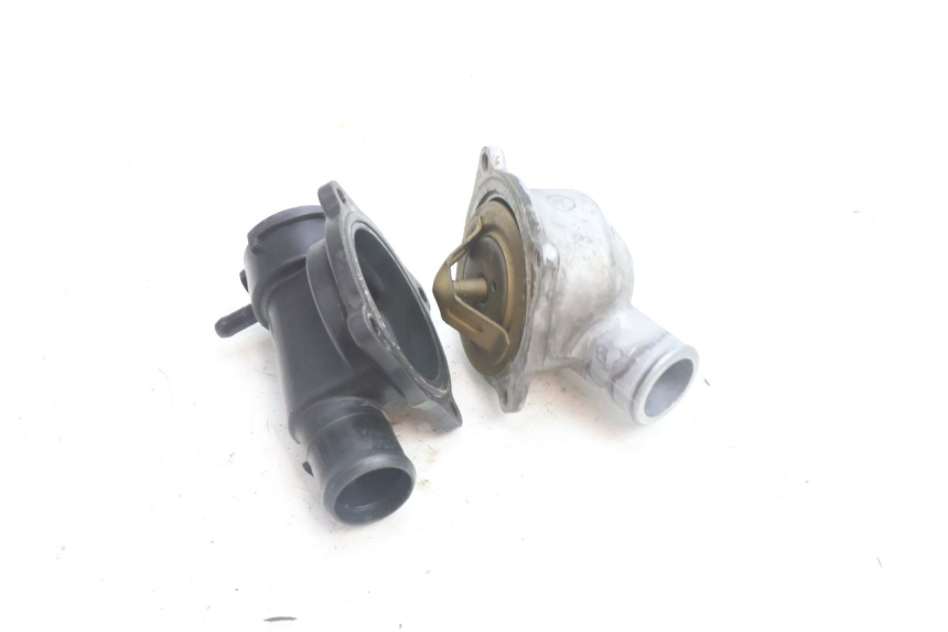 photo de THERMOSTAT KAWASAKI ZZR 600 (1995 - 2004) - Dettagli dei punti di fissaggio