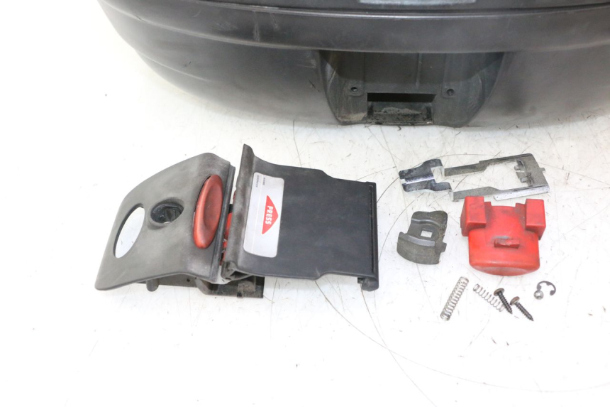 photo de BAULETTO APRILIA ATLANTIC S 125 (2010 - 2013) - Dettaglio del componente