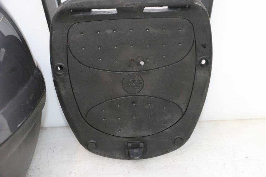 photo de BAULETTO PEUGEOT ELYSTAR 50 (2002 - 2014) - Dettaglio del componente