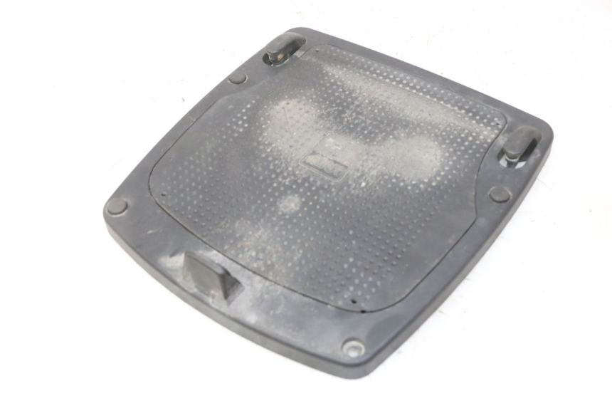 photo de BAULETTO PEUGEOT KISBEE 2T 50 (2010 - 2017) - Vista principale