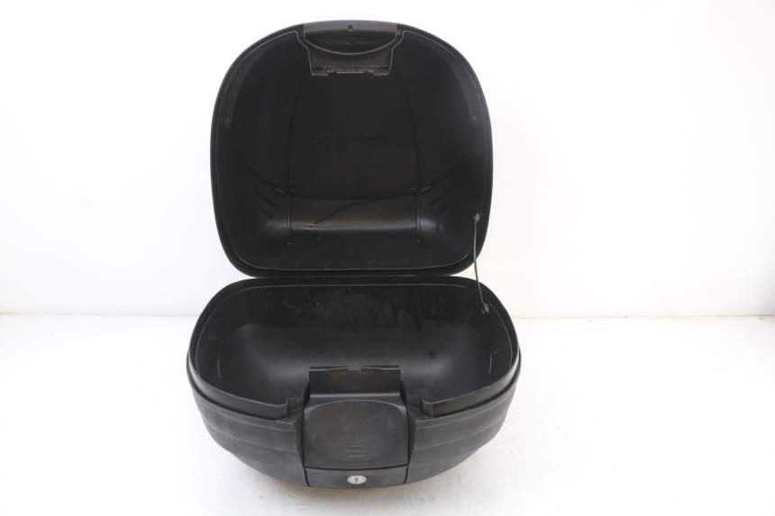 photo de BAULETTO PEUGEOT KISBEE 4T 50 (2018 - 2022) - Dettagli dei punti di fissaggio