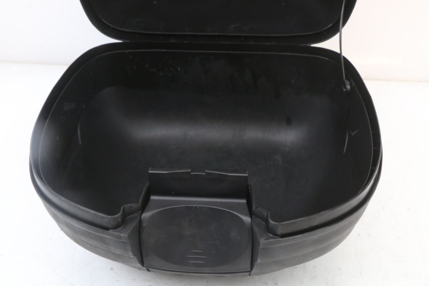 photo de BAULETTO PEUGEOT KISBEE 4T 50 (2018 - 2022) - Ricambio usato controllato