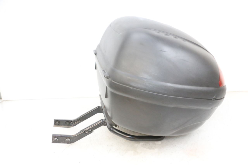 photo de BAULETTO PEUGEOT KISBEE 4T 50 (2010 - 2017) - Marcature e riferimenti originali