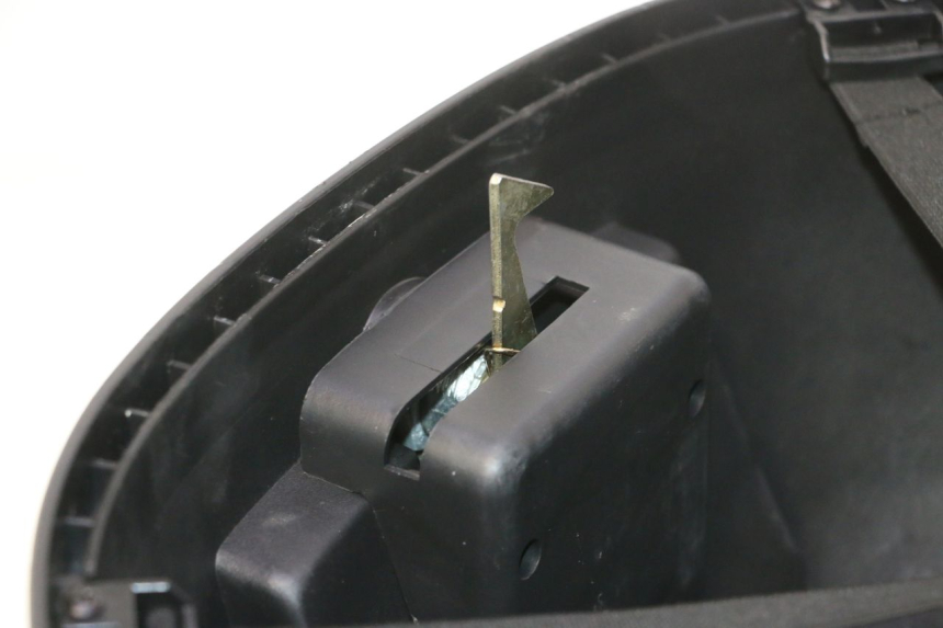 photo de BAULETTO PEUGEOT KISBEE 4T 50 (2023 - 2026) - Dettaglio del componente