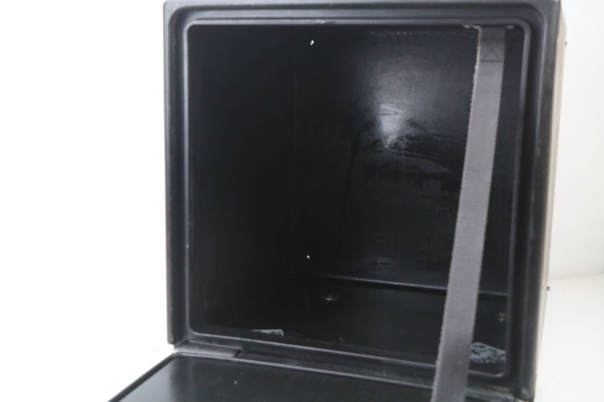 photo de BAULETTO PIAGGIO LIBERTY 4T 50 (2009 - 2015) - Primo piano tecnico