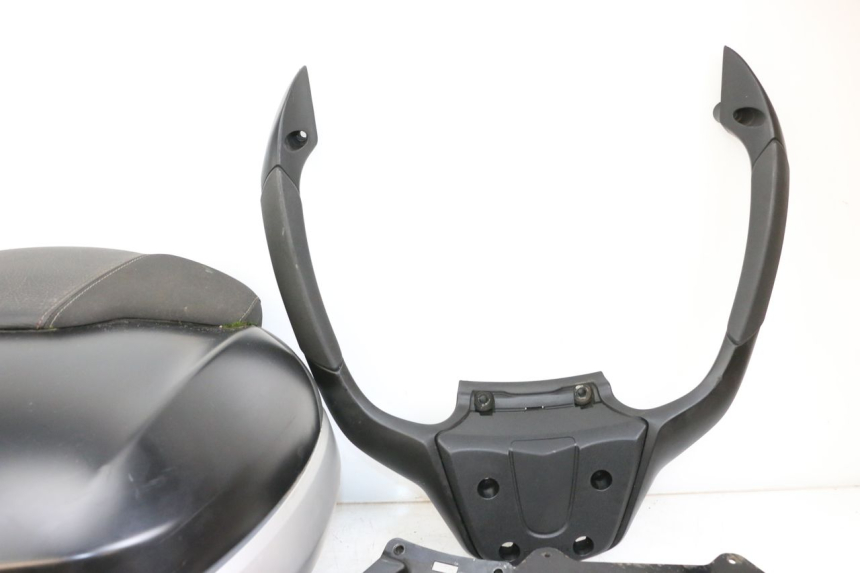 photo de BAULETTO PIAGGIO MP3 HPE 350 (2018 - 2020) - Focus sulla struttura