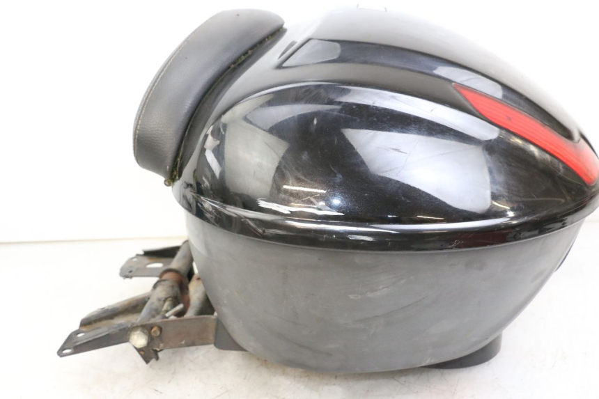 photo de BAULETTO PIAGGIO MP3 LT 400 (2007 - 2012) - Stato della superficie e materiale