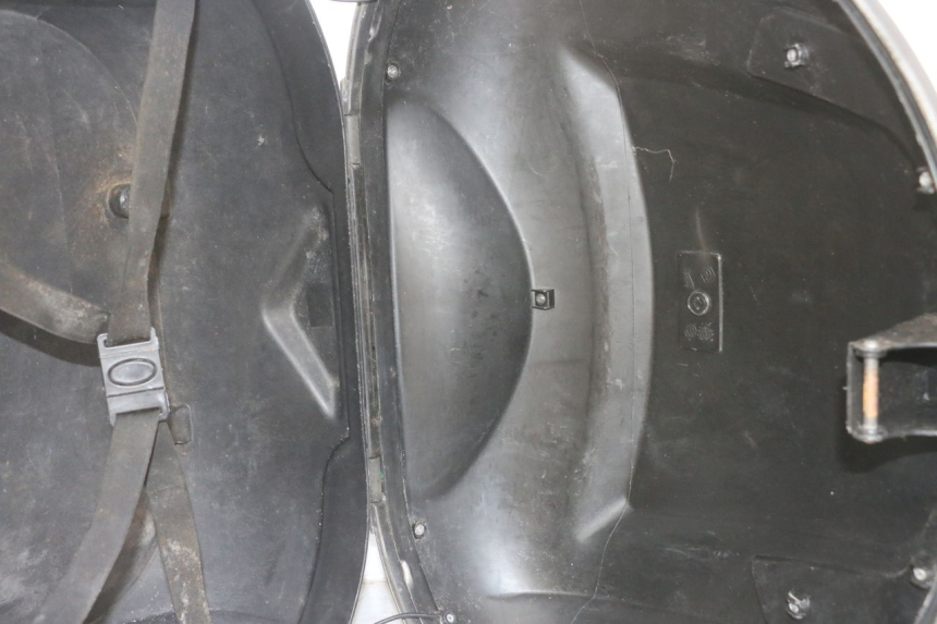 photo de BAULETTO PIAGGIO MP3 LT 300 (2010 - 2016) - Panoramica del profilo