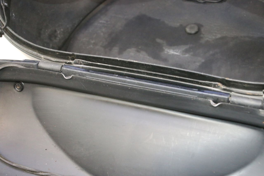photo de BAULETTO PIAGGIO MP3 LT 400 (2007 - 2012) - Caratteristiche distintive