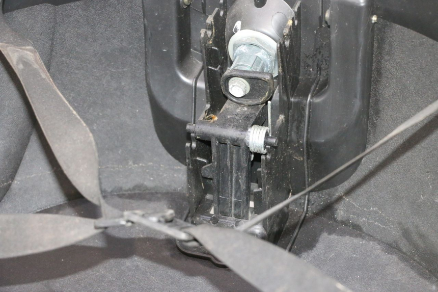 photo de BAULETTO PIAGGIO MP3 LT 400 (2007 - 2012) - Zoom sui componenti