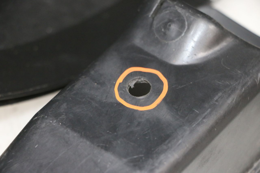 photo de BAULETTO PIAGGIO MP3 RL 250 (2006 - 2010) - Angolazione alternativa