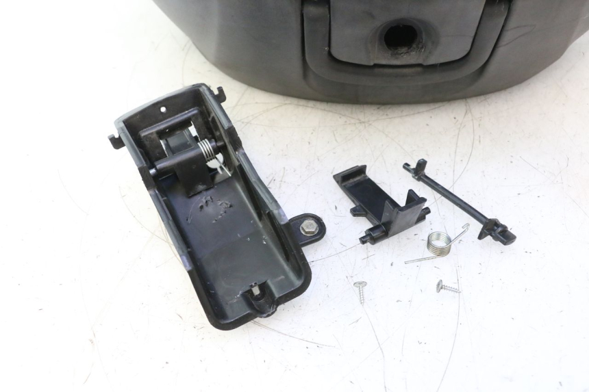 photo de BAULETTO PIAGGIO MP3 125 (2006 - 2014) - Primo piano ad alta risoluzione