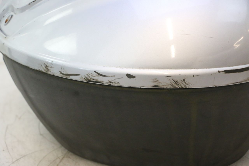 photo de BAULETTO PIAGGIO MP3 125 (2006 - 2014) - Primo piano tecnico