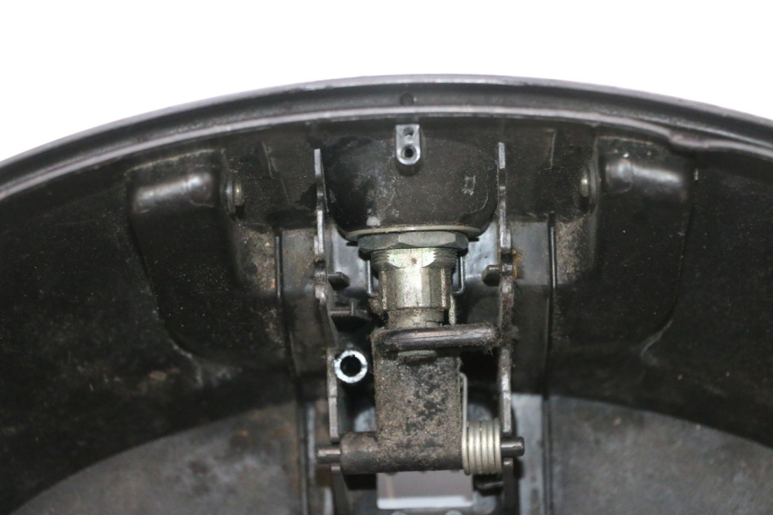 photo de BAULETTO PIAGGIO MP3 125 (2006 - 2014) - Dettagli dei punti di fissaggio