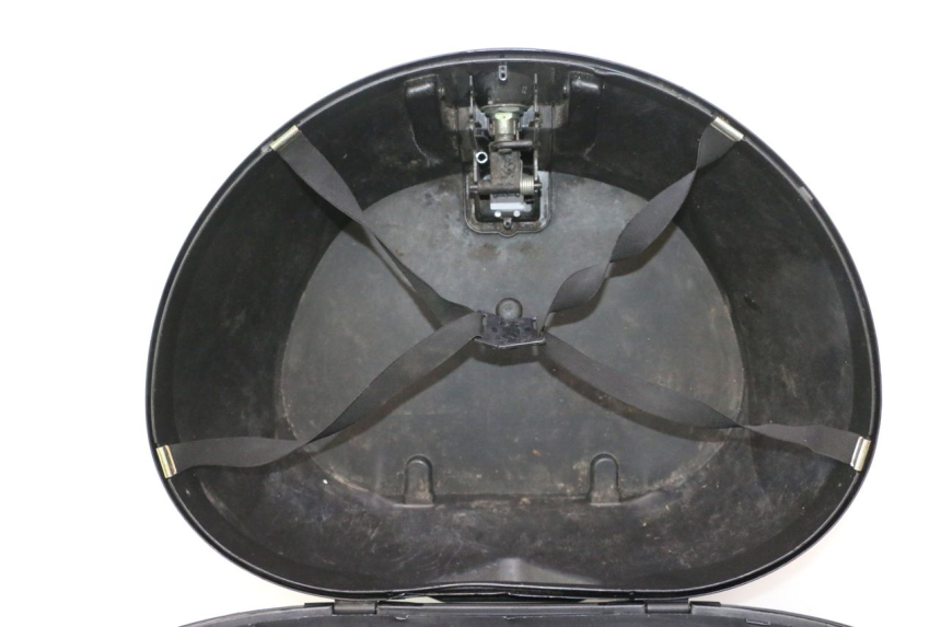 photo de BAULETTO PIAGGIO MP3 125 (2006 - 2014) - Stato della superficie e materiale