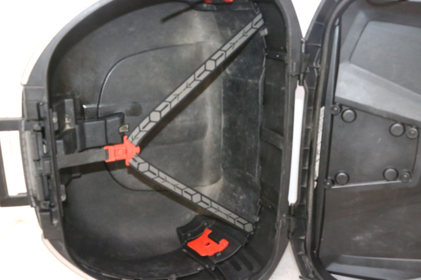 photo de BAULETTO PIAGGIO MP3 500 (2016 - 2018) - Caratteristiche distintive