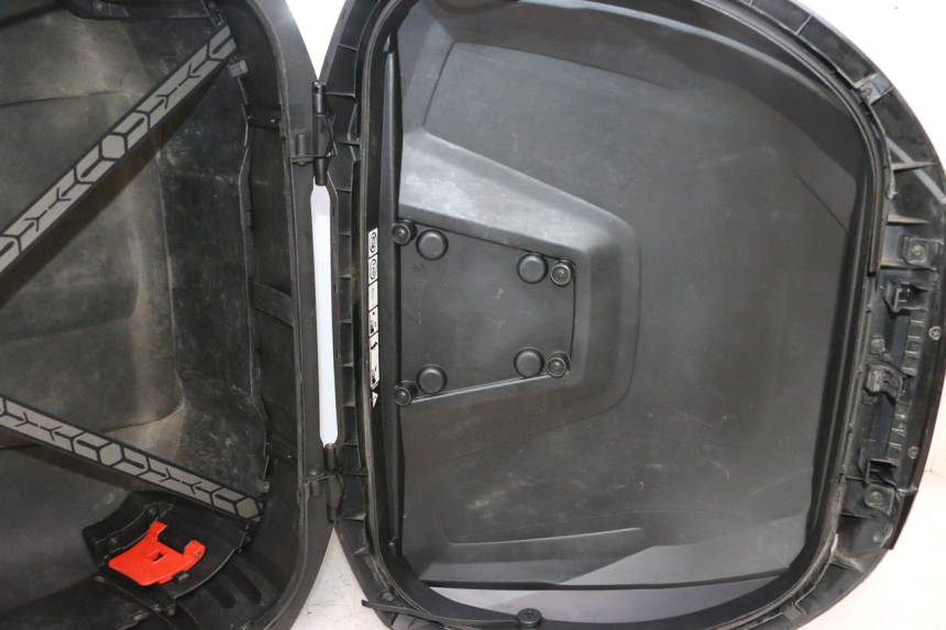 photo de BAULETTO PIAGGIO MP3 500 (2016 - 2018) - Zoom sui componenti