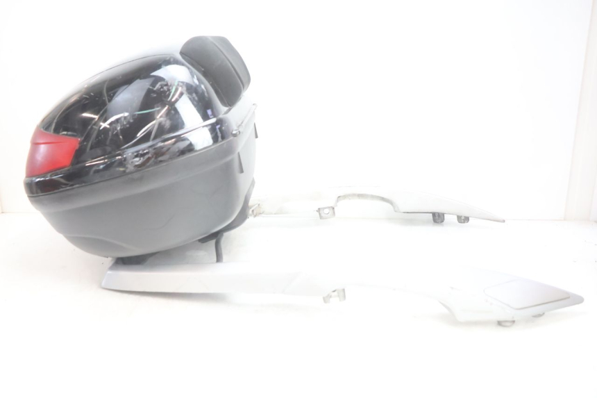 photo de BAULETTO PEUGEOT SATELIS 125 (2006 - 2009) - Zoom sui componenti
