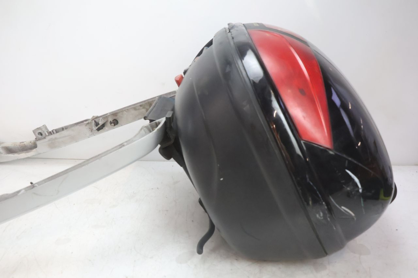photo de BAULETTO PEUGEOT SATELIS 125 (2006 - 2009) - Angolazione alternativa