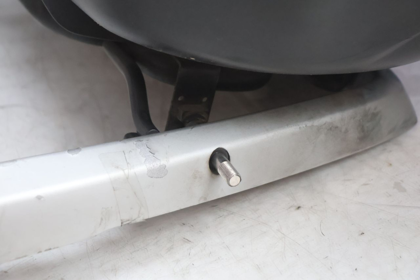 photo de BAULETTO PEUGEOT SATELIS 125 (2006 - 2009) - Primo piano tecnico