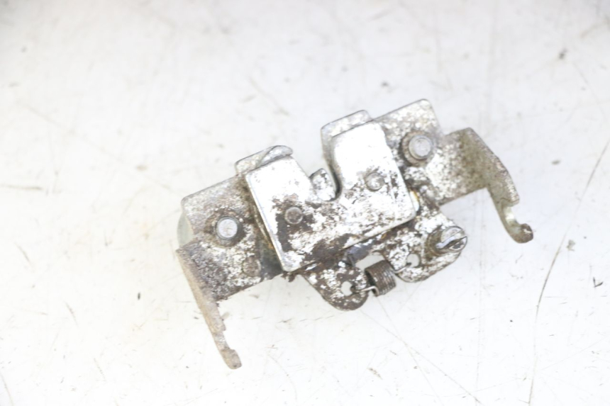 photo de BAULETTO APRILIA SCARABEO GT TOURING 125 (1999 - 2005) - Altra angolazione