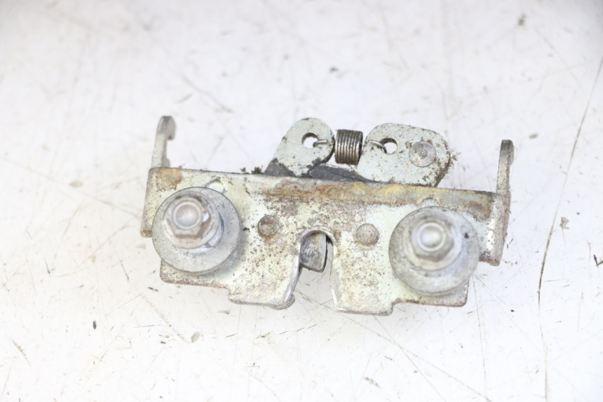 photo de BAULETTO APRILIA SCARABEO GT TOURING 125 (1999 - 2005) - Primo piano tecnico