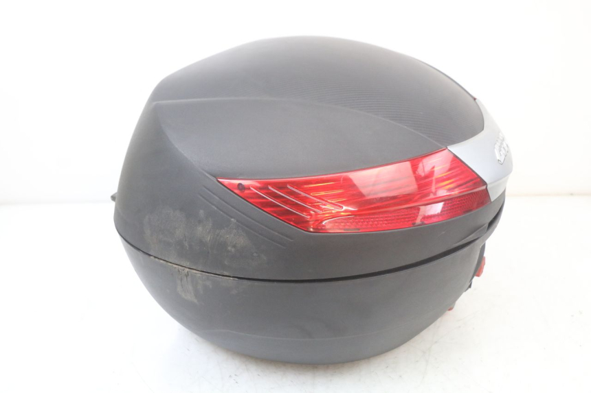 photo de BAULETTO KYMCO SUPER 8 125 (2008 - 2015) - Stato della superficie e materiale